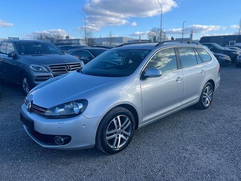 Gebraucht VW Golf VI 122 PS (89 kW) 2012 Silber Kleinwagen