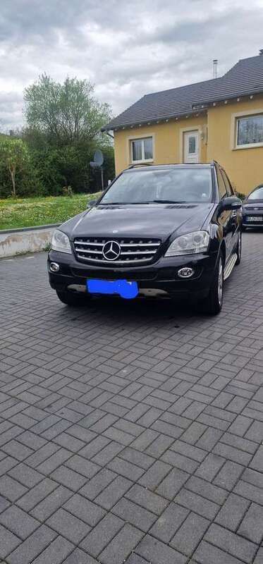 Gebraucht 2007 Mercedes ML420 SUV | 5.900 € - Bild 1/4