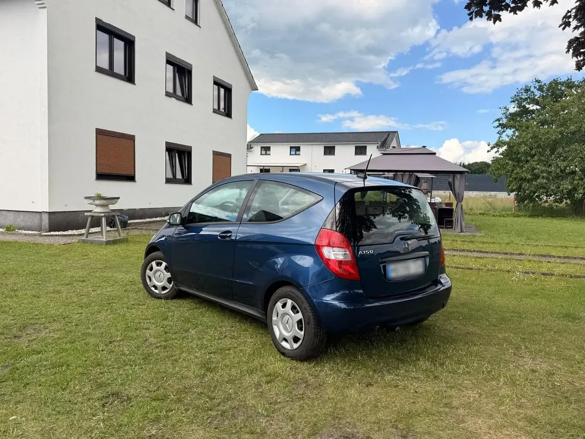 Gebraucht Mercedes A150 95 PS (69 kW) 2009 Blau Kleinwagen