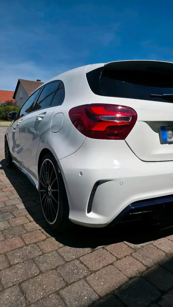 Gebraucht Mercedes A45 AMG AMG 381 PS (280 kW) 2018 Weiß Limousine