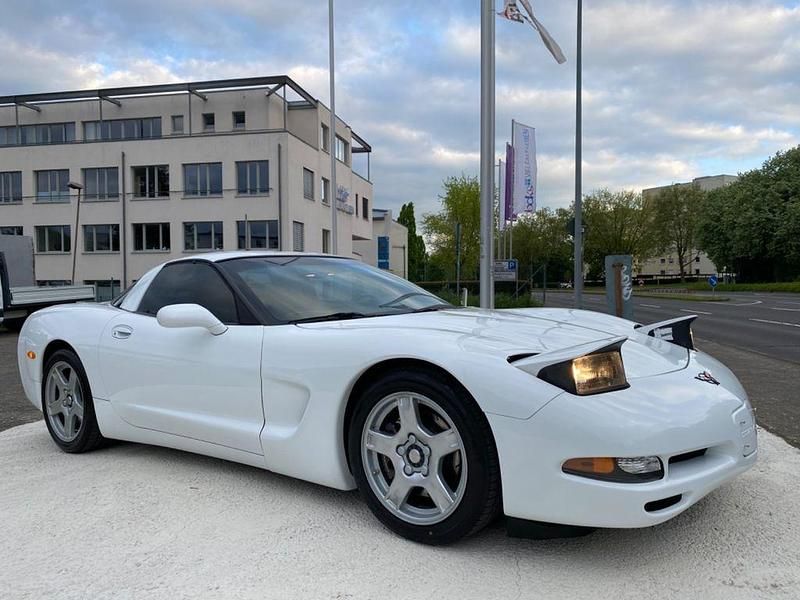 Silber Gebraucht 1998 Corvette C5 Coupé | 17.990 € (Superpreis) - Bild 1/4