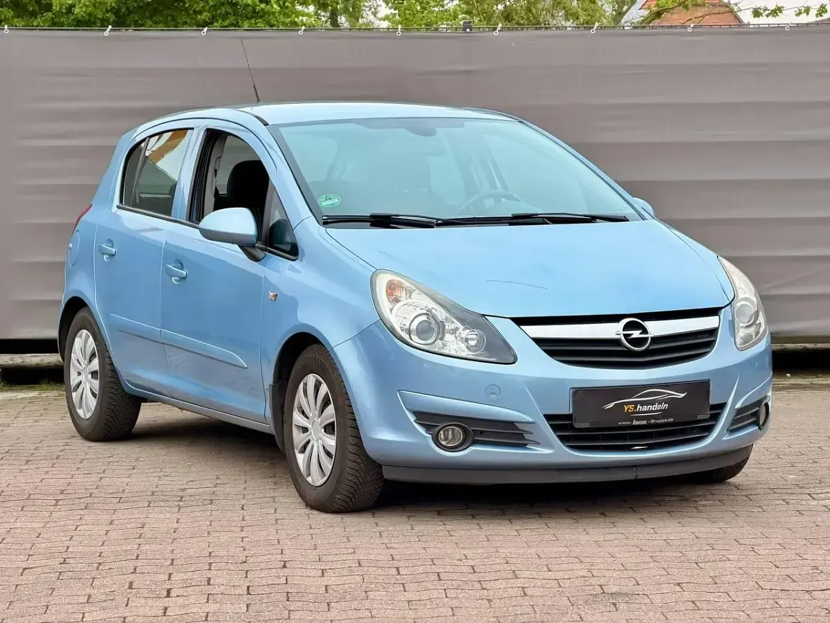 Używany Opel Corsa 90 KM (66 kW) 2007 Niebieski Hatchback