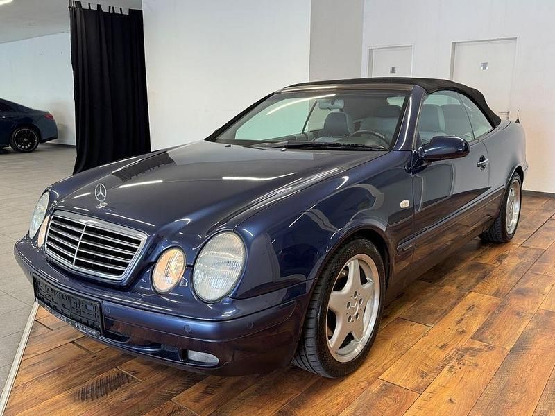Blau Gebraucht 1999 Mercedes CLK230 Elegance Cabrio | 3.980 € (Guter Preis) - Bild 1/4