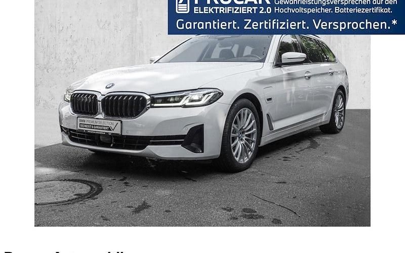 Gebraucht BMW 530e Sport Line 292 PS (214 kW) 2022 Weiß Kombi