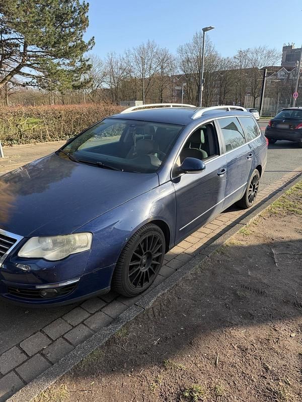 Usata VW Passat 170 CV (125 kW) 2009 Blu Station wagon