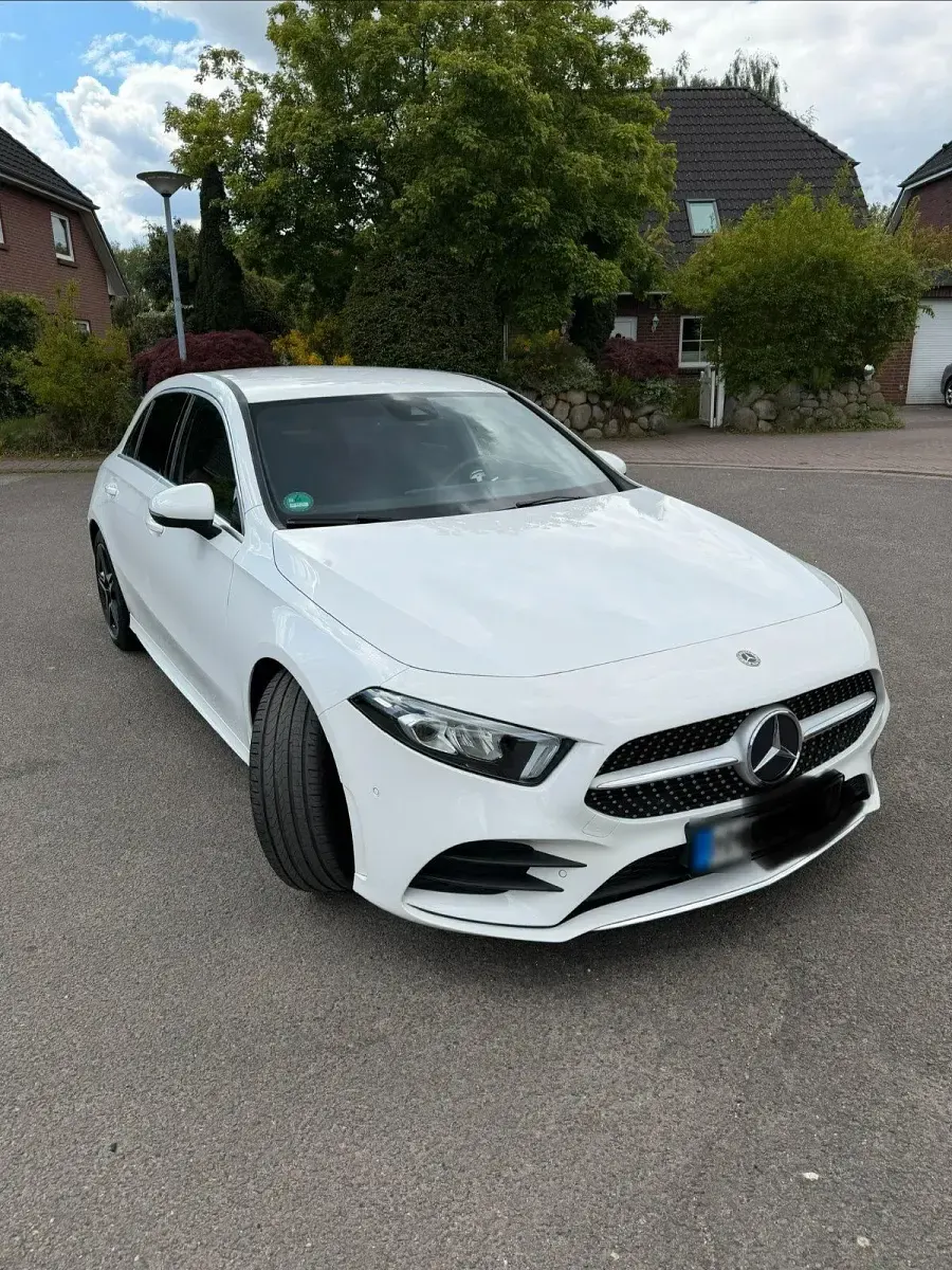 Gebraucht Mercedes A220 AMG line 190 PS (139 kW) 2019 Weiß Kleinwagen