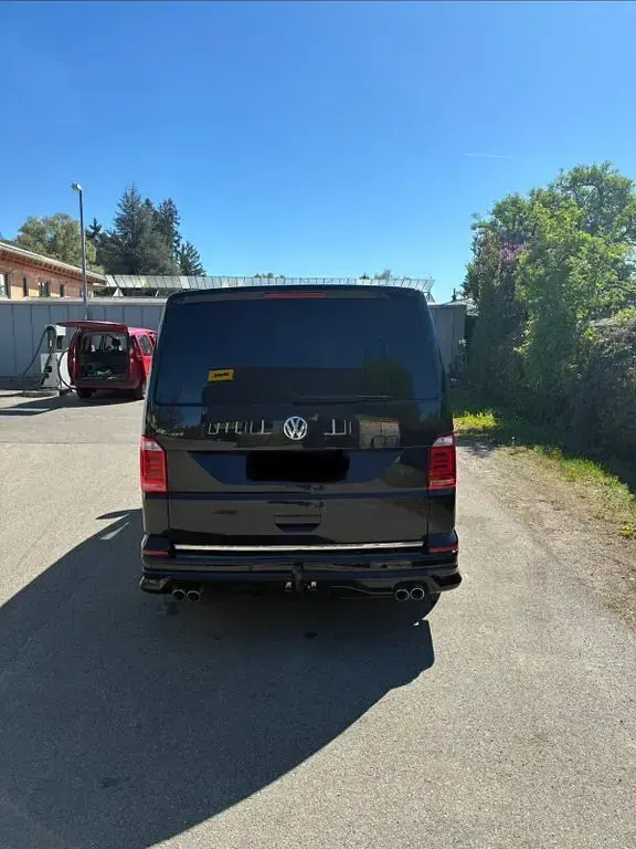 Gebraucht VW Multivan Highline 204 PS (150 kW) 2016 Schwarz Van / Kleinbus