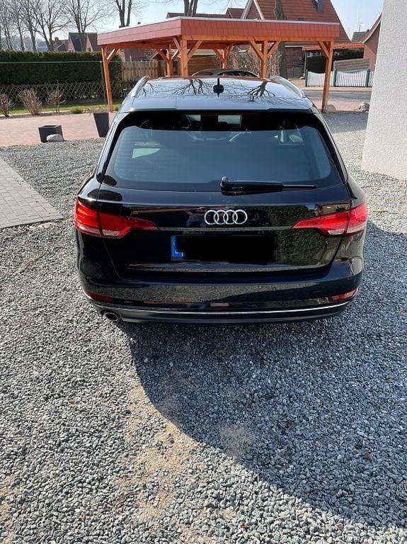 Gebraucht Audi A4 Design 150 PS (110 kW) 2016 Schwarz Kombi