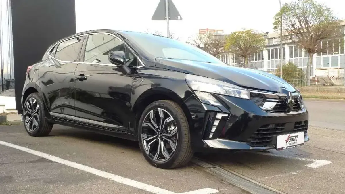 Neu Mitsubishi Colt Edition 91 PS (66 kW) 2025 Onyxschwarz Kleinwagen