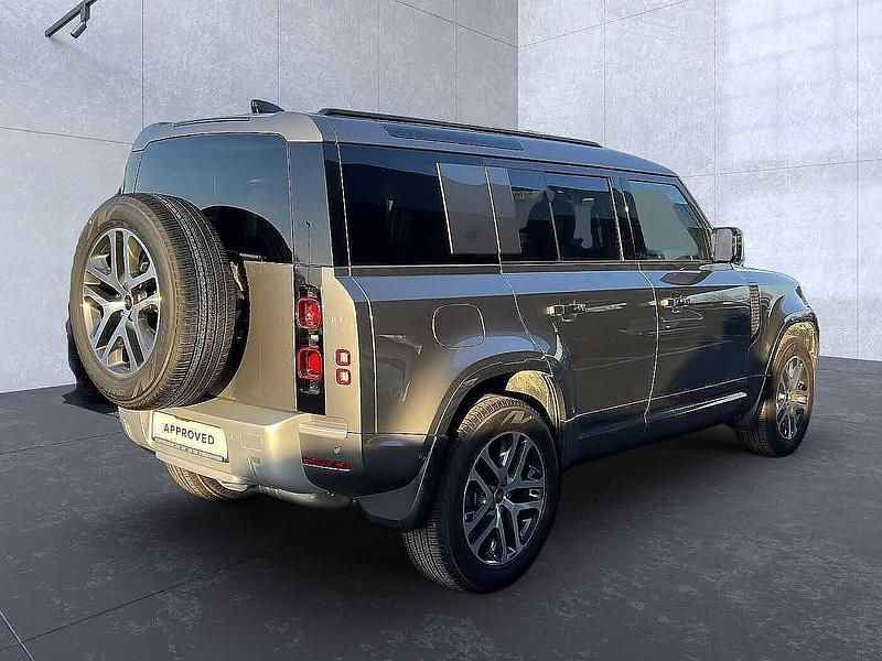 Gebraucht Land Rover Defender 252 PS (185 kW) 2023 Silicon silver