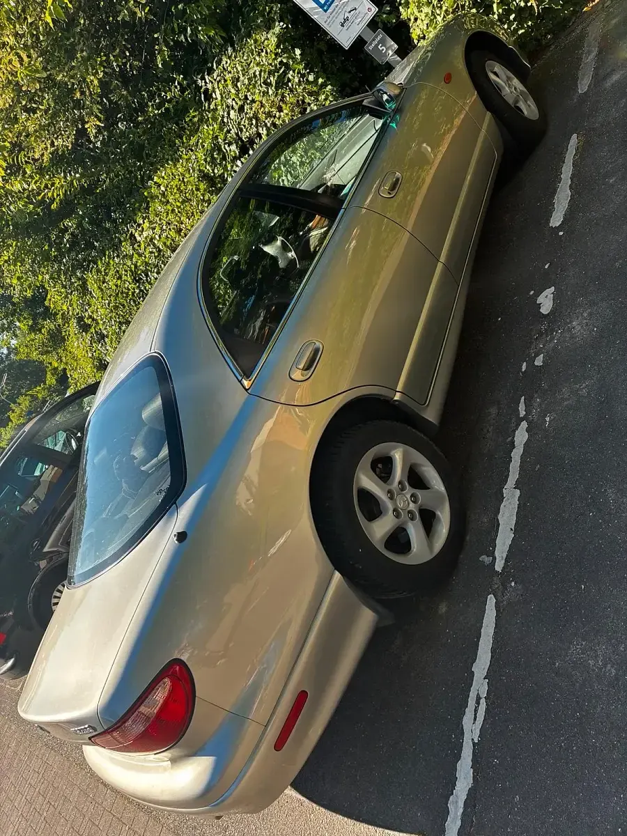 Gebraucht Mazda Xedos 163 PS (119 kW) 2001 Gold Limousine