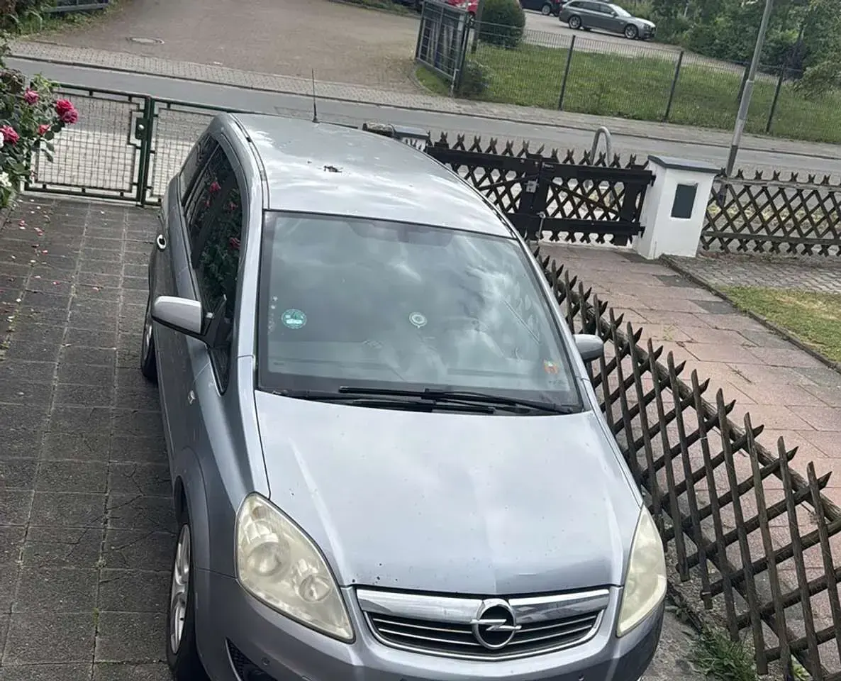 Gebraucht Opel Zafira 116 PS (85 kW) 2009 Van / Kleinbus