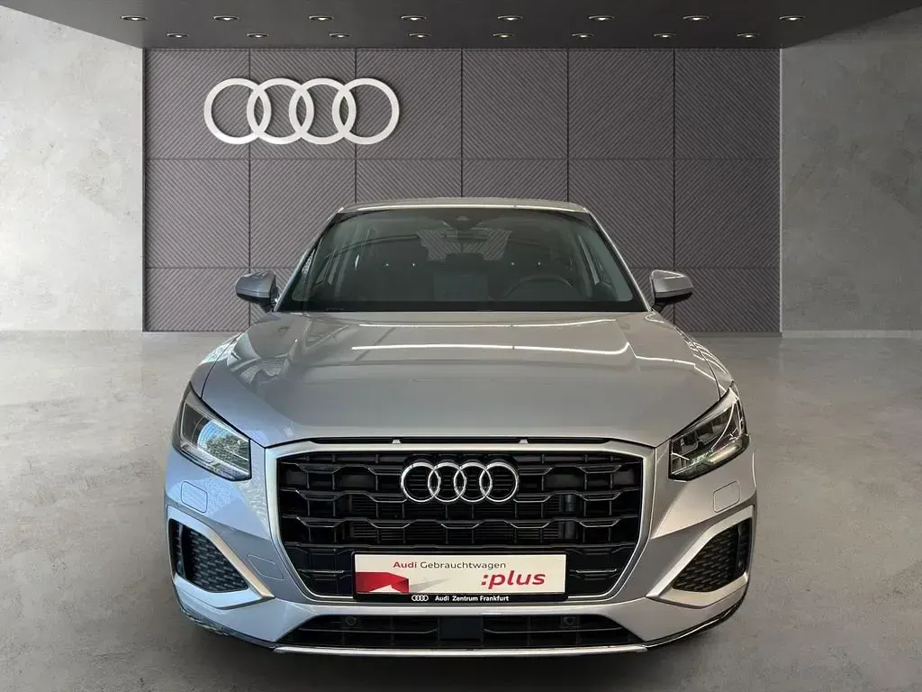 Gebraucht Audi Q2 Advanced 116 PS (85 kW) 2025 Florettsilber metallic/florett SUV
