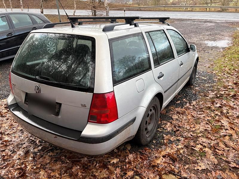 Gebraucht VW Golf IV 105 PS (77 kW) 2000 Silber Kombi