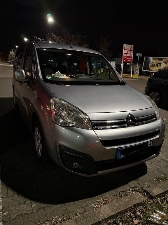 Gebraucht Citroën Berlingo 99 PS (72 kW) 2017 Grau Van / Kleinbus