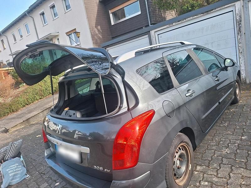 Gebraucht Peugeot 308 109 PS (80 kW) 2010 Grau Kombi