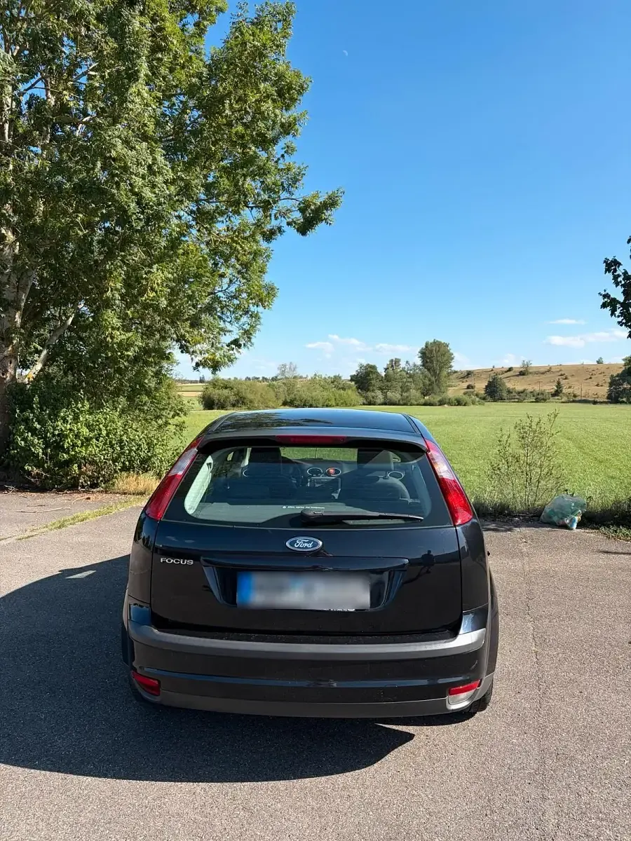 Gebraucht Ford Focus 101 PS (74 kW) 2006 Schwarz Kleinwagen