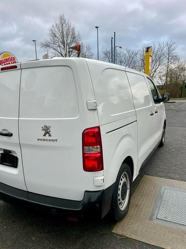 Gebraucht Peugeot Expert 90 PS (66 kW) 2022 Weiß Van
