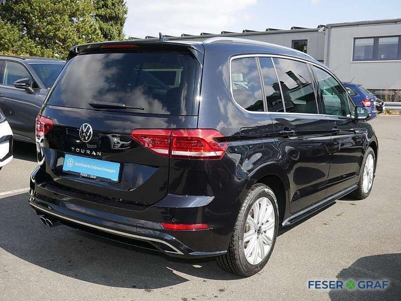 Gebraucht VW Touran Highline 150 PS (110 kW) 2024 Deep black perleffekt Van / Kleinbus