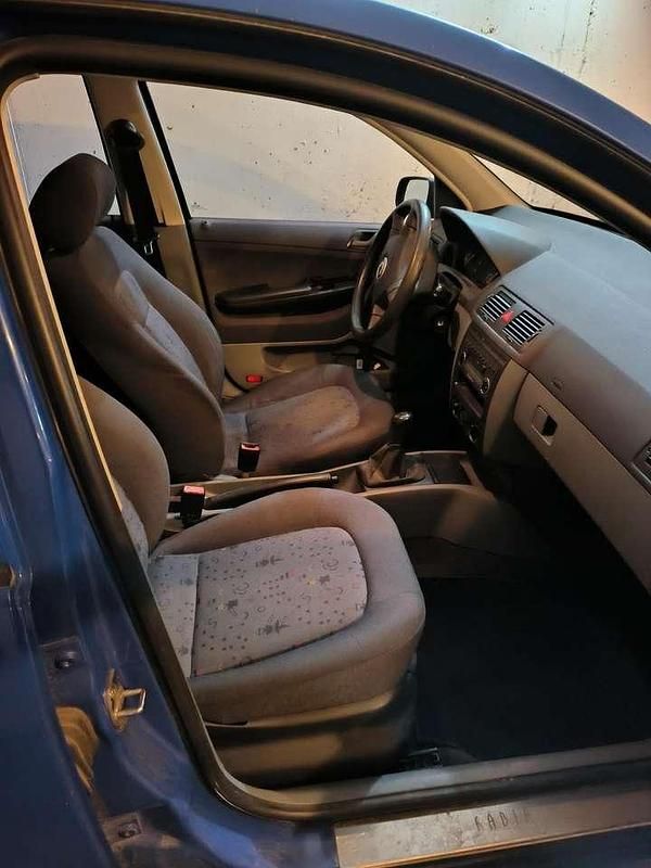 Gebraucht Skoda Fabia 75 PS (55 kW) 2002 Blau Kleinwagen