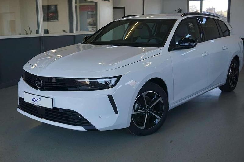 Neu Opel Astra 110 PS (80 kW) 2025 Weiß Kombi
