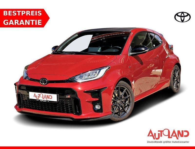 Rot Gebraucht 2020 Toyota Yaris Limousine | 30.950 € (Fairer Preis) - Bild 1/4