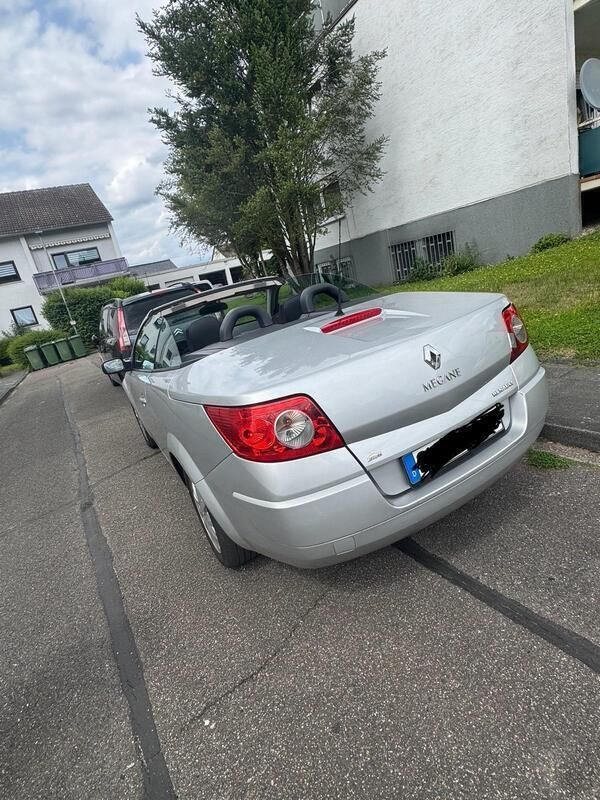 Grau Gebraucht 2006 Renault Mégane Cabriolet Cabrio | 1.800 € (Guter Preis) - Bild 1/4