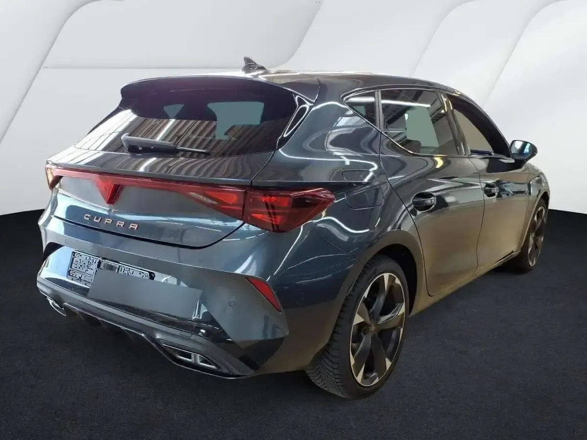 Gebraucht Cupra Leon 150 PS (110 kW) 2025 Grau Limousine