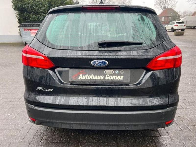 Gebraucht Ford Focus 120 PS (88 kW) 2015 Schwarz Kombi
