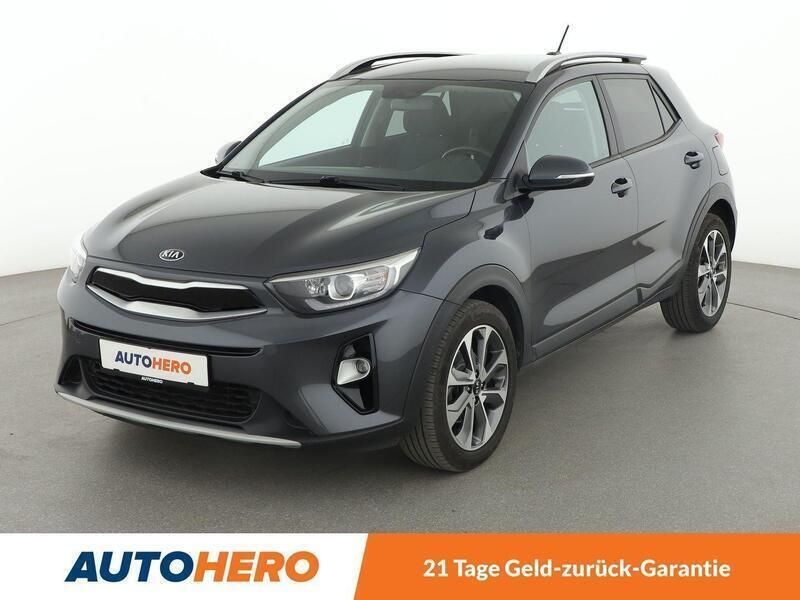 Grau Gebraucht 2021 Kia Stonic Vision SUV | 14.480 € - Bild 1/3