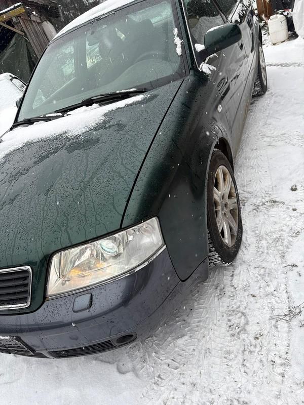 Grün Gebraucht 1999 Audi A6 Limousine | 900 € (Guter Preis) - Bild 1/4