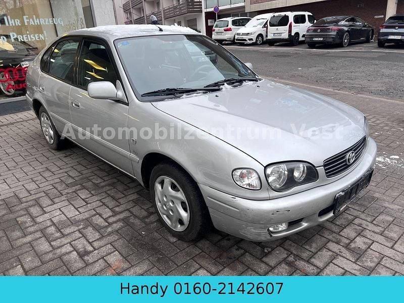 Silber Gebraucht 2000 Toyota Corolla Limousine | 5.690 € (Etwas zu teuer) - Bild 1/4