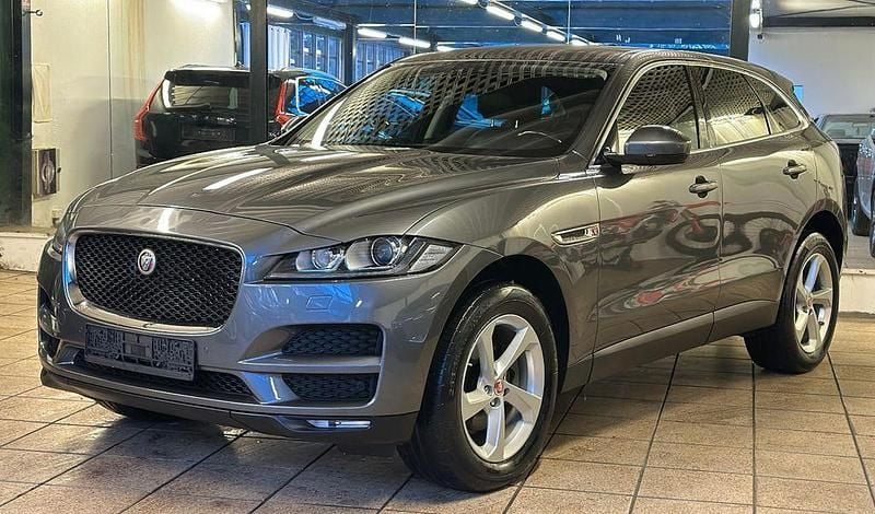 Gebraucht Jaguar F-Pace Pure 179 PS (131 kW) 2019 Grau SUV