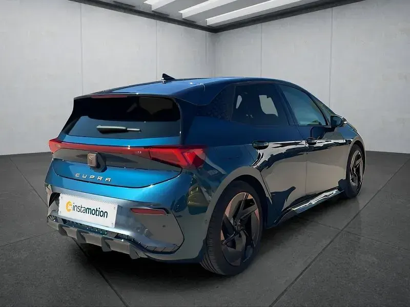 Second-hand Cupra Born 169 kW (231 CP) 2022 Albastru Hatchback