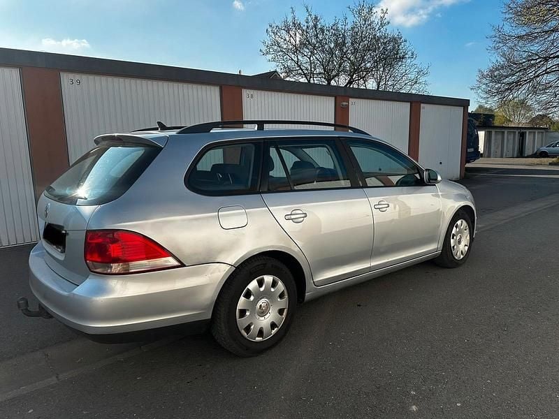 Gebraucht VW Golf V 105 PS (77 kW) 2007 Silber Kombi