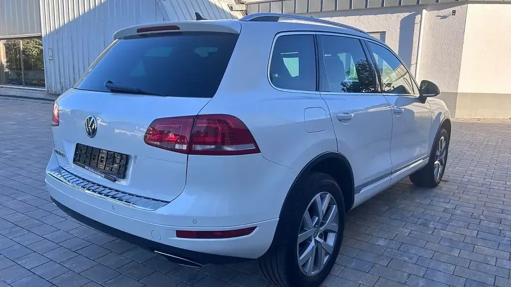 Gebraucht VW Touareg 245 PS (180 kW) 2013 Weiß SUV
