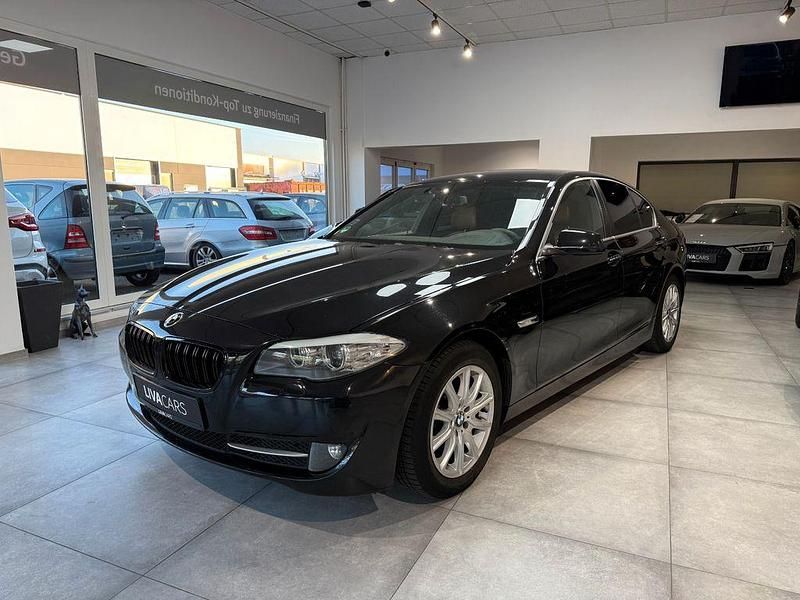 Second-hand BMW 520 Efficient Dynamics 184 CP (135 kW) 2013 Negru Berlinǎ