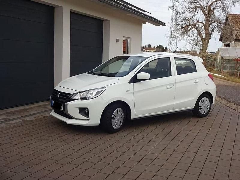 Weiß Gebraucht 2020 Mitsubishi Space Star Limousine | 8.250 € (Guter Preis) - Bild 1/4