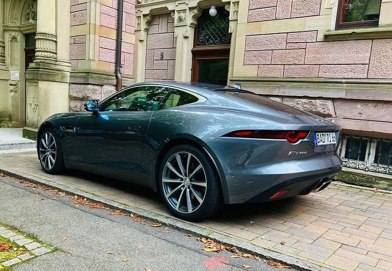 Gebraucht Jaguar F-Type 300 PS (220 kW) 2019 Grau Coupé