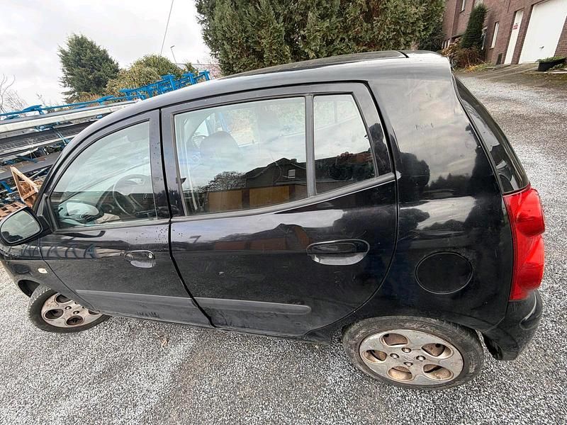 Gebraucht Kia Picanto 65 PS (47 kW) 2008 Schwarz Kleinwagen