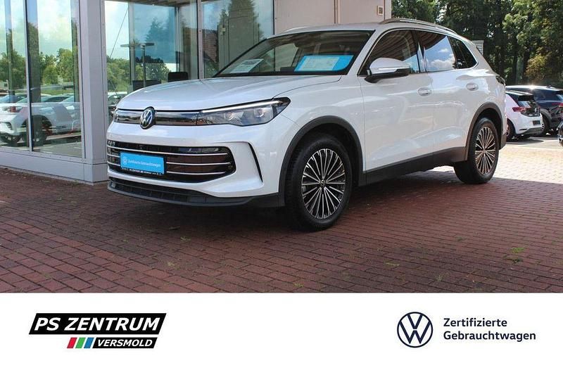 Oryxweiß perleffekt Gebraucht 2024 VW Tiguan Elegance SUV | 39.430 € (Etwas zu teuer) - Bild 1/3
