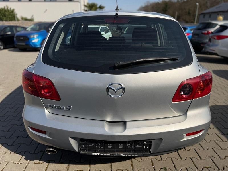 Second-hand Mazda 3 105 CP (77 kW) 2003 Argintiu Berlinǎ