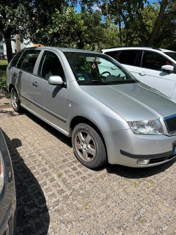 Silber Gebraucht 2005 Skoda Fabia Kombi | 929 € (Guter Preis) - Bild 1/4