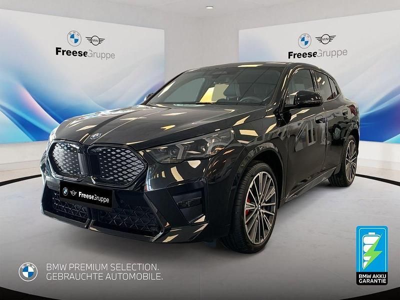 Gebraucht BMW iX2 Luxury Line 230 kW (313 PS) 2025 Schwarz SUV