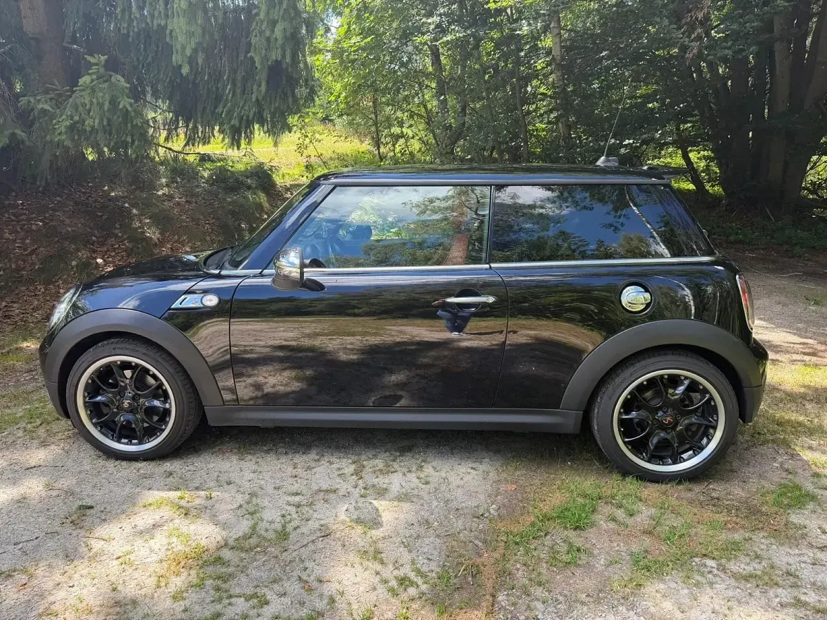 Gebraucht Mini Cooper S 185 PS (136 kW) 2011 Schwarz Kleinwagen