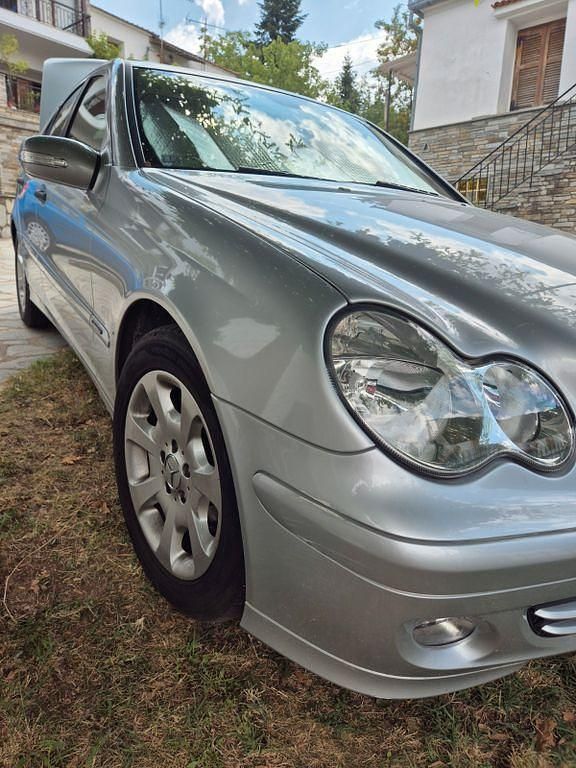 Gebraucht Mercedes C200 184 PS (135 kW) 2007 Silber Limousine