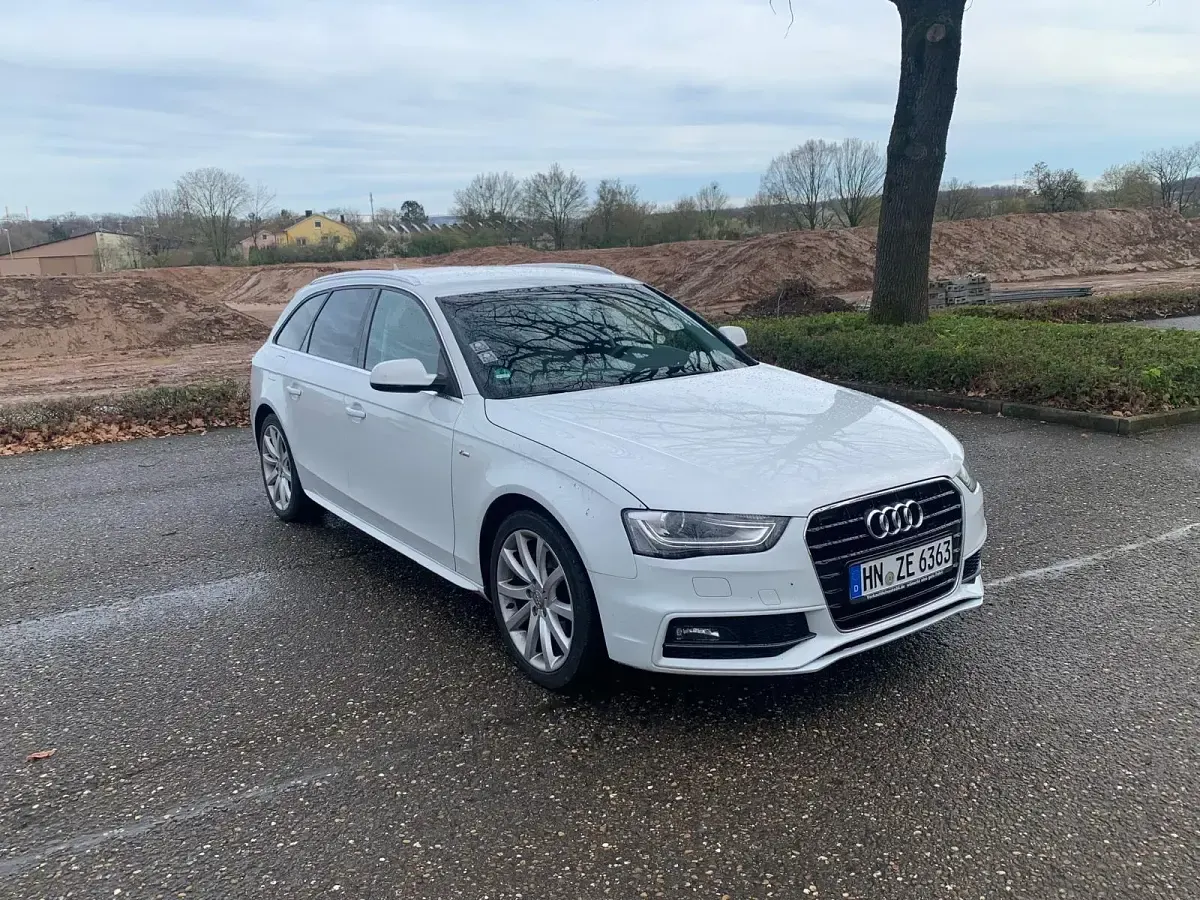 Gebraucht Audi A4 Ambiente 190 PS (139 kW) 2015 Weiß Kombi