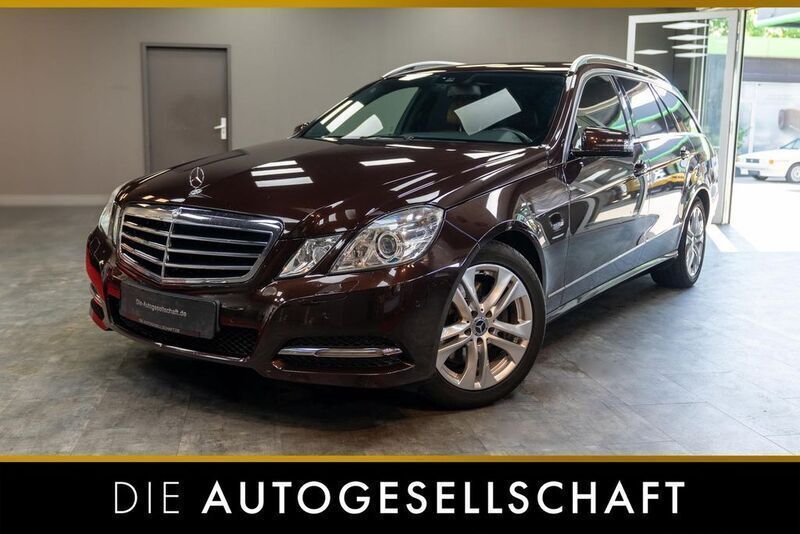 Braun Gebraucht 2011 Mercedes E250 Avantgarde Limousine | 11.990 € (Fairer Preis) - Bild 1/4