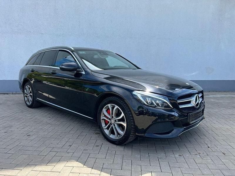 Schwarz Gebraucht 2015 Mercedes C350e Kombi | 9.400 € (Fairer Preis) - Bild 1/4