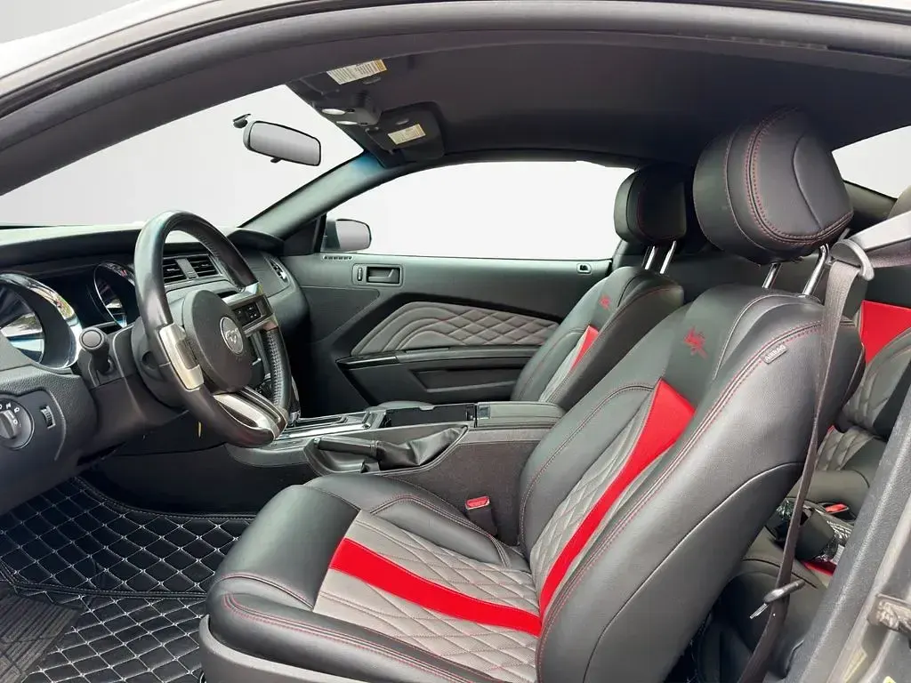 Gebraucht Ford Mustang 305 PS (224 kW) 2014 Grau Coupé